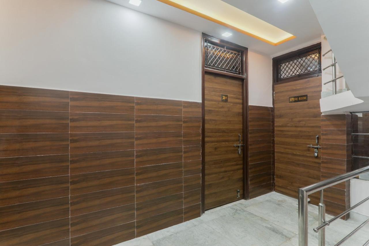 Oyo Tripureswari Guest House Puri Buitenkant foto