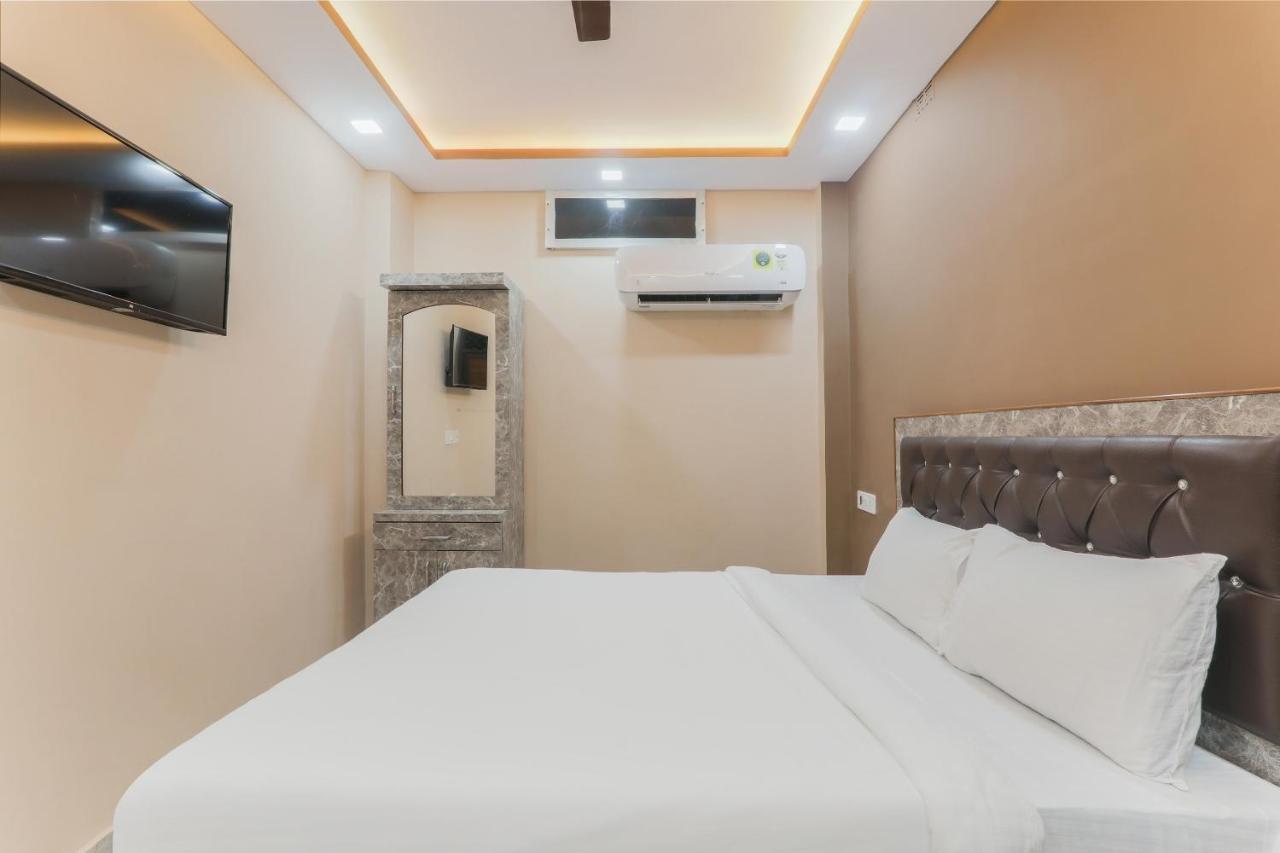 Oyo Tripureswari Guest House Puri Buitenkant foto